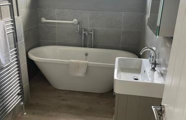 Glasshouse hot tub lodge - Foto 22