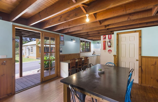 Wairo Beach Holiday Park - Photo 52