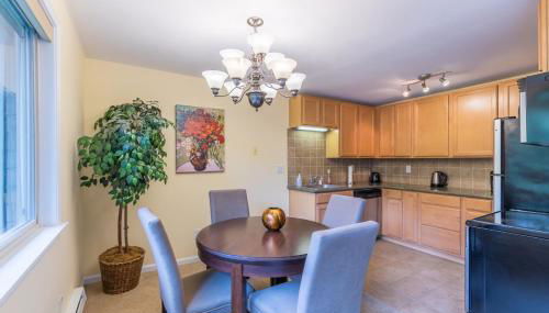 the Juliet, Best Area, 2 Bedrooms, WD, Jacuzzi Bath, New Carpet, 825sf - Foto 4