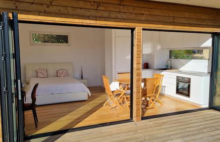 CHALET CONTEMPORAIN LES LAURIERS SUR L'ÎLE DU LEVANT - Foto 4