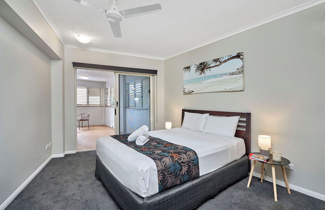 North Cove Waterfront Suites - Photo 12