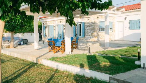 Bluevera sandy beachfront villa-Aidipsos bay - Foto 4, Garden