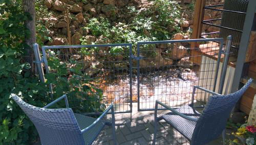 Creekside Home with Patio, Walk to Manitou Incline! - Foto 4