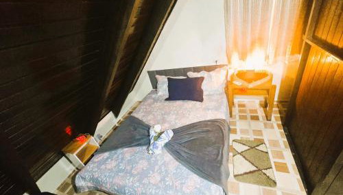 Chalé Aconchegante em Condomínio no Centro - Foto 3