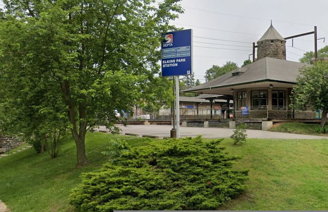 Charming 2BR Cottage House in Elkins Park - Foto 15