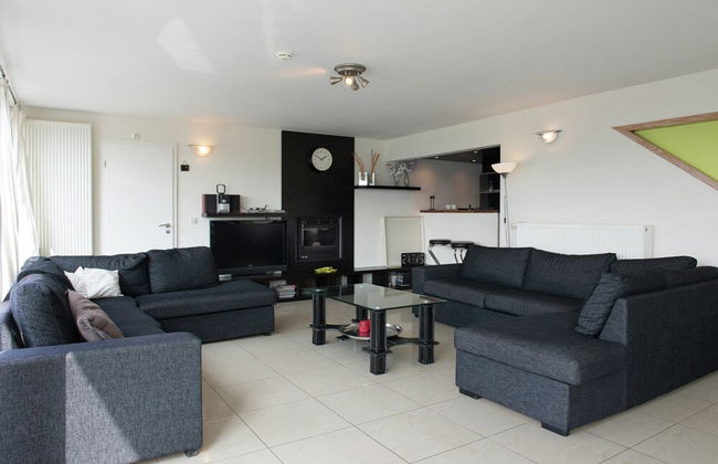 Luxury Villa in Stavelot with Hot Tub - Photo 26