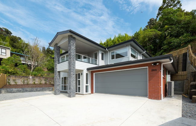 Brand New 5BR home with view of the sea - Photo 53