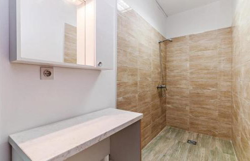 Six-Bedroom Holiday Home In Sv Filip I Jakov - Foto 50