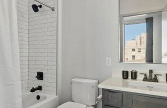 175 LEX - Walkable Downtown Lexington & Rupp Arena - Full Condos - Foto 24