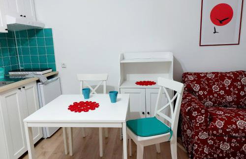 Sha La La - Charming, unique studio in a historic building next to a castle, WIFI, smart TV, washer-dryer - Photo 6