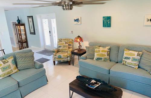 Gulfport 5-5 Pool Free Wi-Fi Parking House - Foto 14