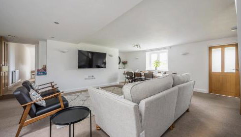 Romantic Couples' Getaway - at Ty Cerrig Barn with luxury hot tub - Foto 2