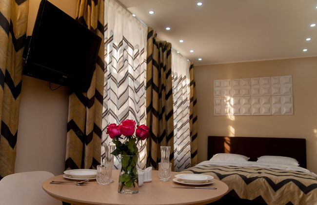 Modern History Apartments - Photo 5