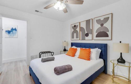 Superior 4BR 2BA Holiday Home with Hot Tub & Grill - Foto 27