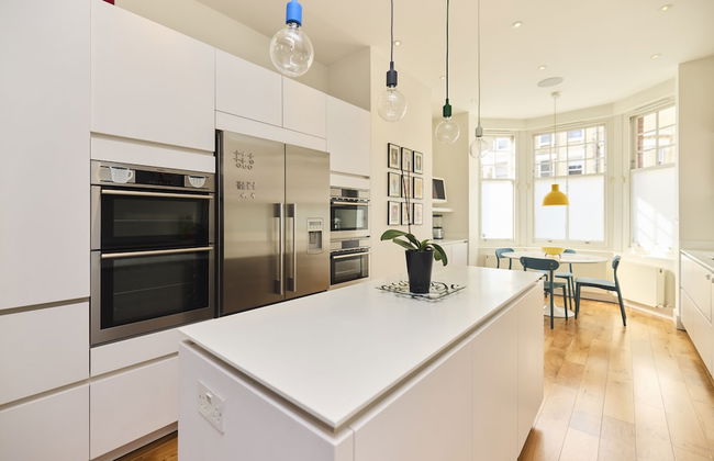 The Clapham Crib - Spacious 4bdr House With Patio - Foto 12