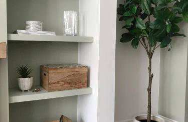 Emerson House, dog friendly with log burner close to waters edge and harbour - Photo 20