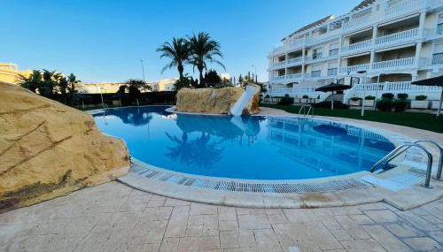 Schöne Unterkunft mit Pool und Terrasse. - Photo 2