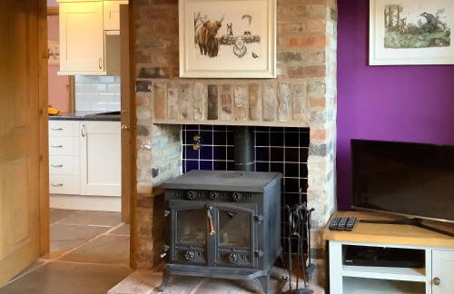 Newhouse Farm Barn - Photo 2