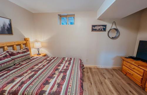 The Lodge at Hocking Hills - 2 Hot Tubs - 6 acres - Lake access - Photo 27