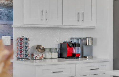 1 Block to Beach, Park 3 cars, Game Room and Balcony - Foto 2