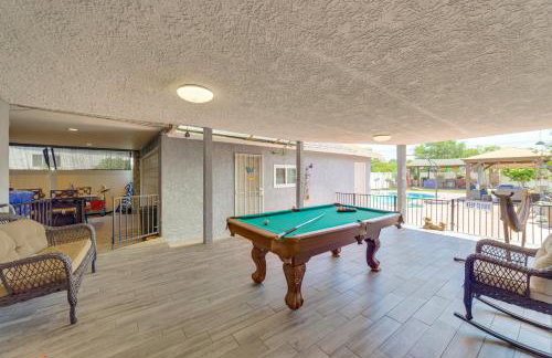 Game Room, Pool! Family Home 25 Mi to Disneyland - Foto 27