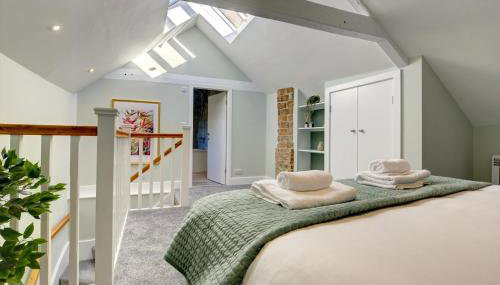 The Nook - A modern 2 bedroom loft with parking - Foto 2