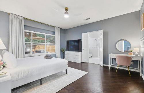 Parisian-Inspired 5-BD w Pool Playground Cinema - Foto 23