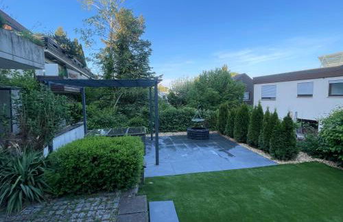 Tübingen - auf dem Österberg - free parking - Foto 3