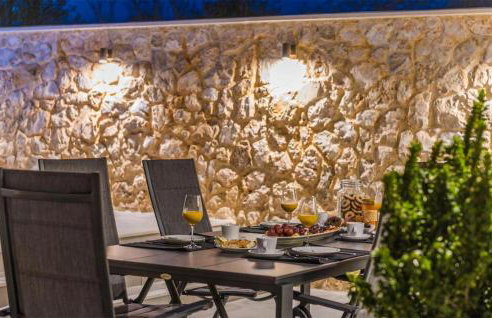 Beautiful Home In Poljaci - Foto 17