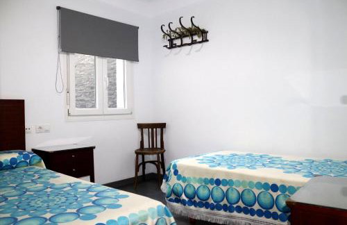Casa llena de vida con patio y terraza - Photo 11