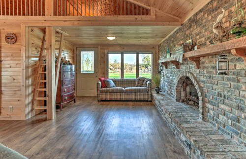 Waterfront Syracuse Home Deck, Fire Pit and Kayaks - Foto 4