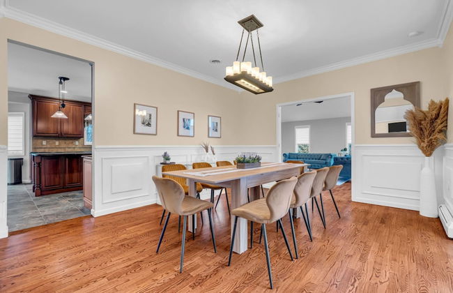 Cozy Private Home W Fireplace Outdoor Kitchen - Photo 39