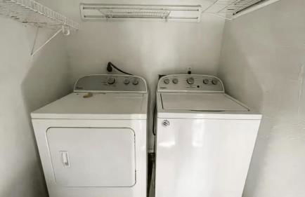 10 Min to Downtown - Pet-friendly, TV with Parking - Foto 17