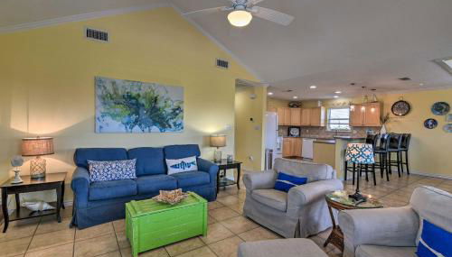 Walk to Galveston Beach Pet-Friendly Home with Deck - Foto 4