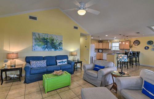 Walk to Galveston Beach Pet-Friendly Home with Deck - Foto 4