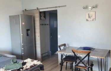 studio agay a 2 pas des plages - Foto 7