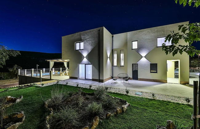 Luxurious Sanctuary Villa Primorski Dolac With Pool - Foto 25