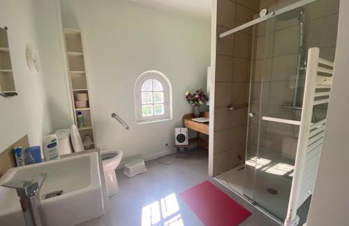 Nature Escape Charming Riverside House - Foto 16