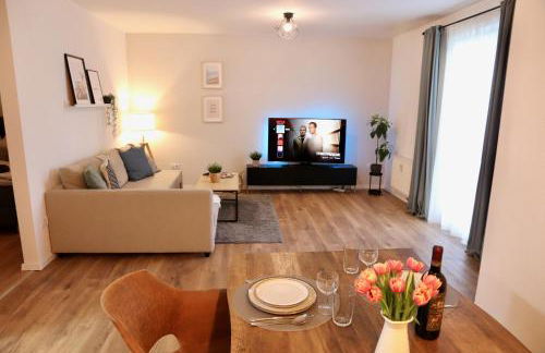 Geräumiges 2R City-Apartment Uninähe mit TV Streaming, Terrasse - Foto 1