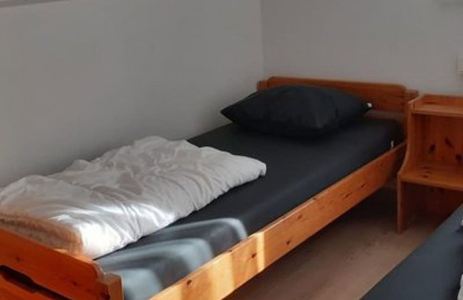 Cosy Bungalow Near the Beach - Photo 3