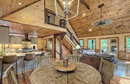 WolfCabin Lux Family Home, Fire Pit, Hot Tub, ADA ramp, ez paved rds - Foto 64