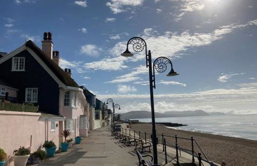 Dolphin Cottage Lyme Regis - Photo 3
