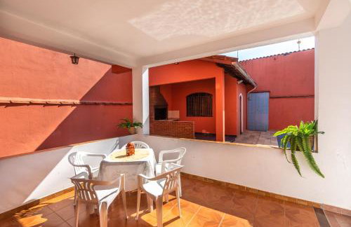 Itanhaém Casa ampla com piscina e churrasqueira a 300m da praia - Foto 13