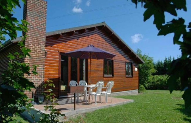 Bungalow Near the Ourthe and From the Centre of Town - Foto 26