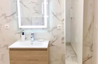 Studio tout confort avec parking et terrasse à Eze village - Foto 15