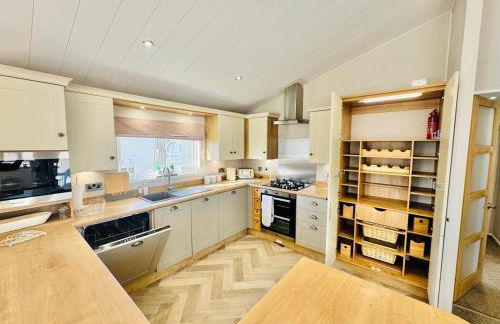 The Pink Lady with games table - Foto 7