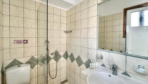 Eleni Suites Methoni - Photo 5, Shower