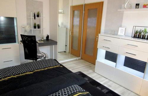 Moderne große Wohnung in herrlichem Naturgrundstück - Foto 10