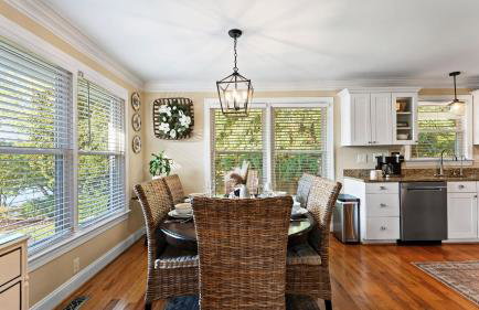 Dock Hot Tub Kayaks on Lake Norman Lakeside Gem by AvantStay - Foto 9