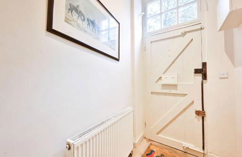 Argyl - Traditional Mews Home in Westminster with Parking - Foto 6